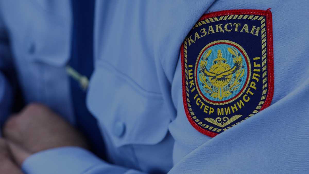 В Алматинской области женщина перевязала рот и руки малолетней девочки