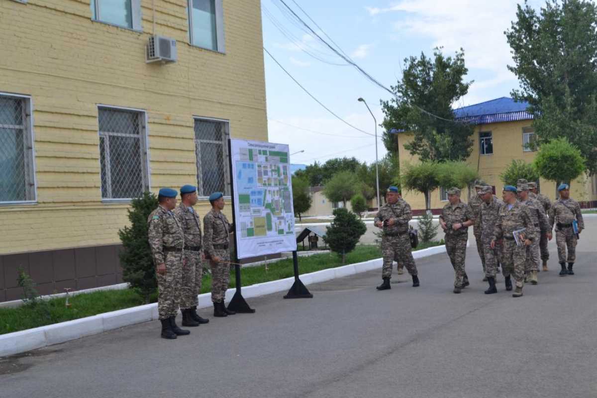 Заместитель министра обороны совершил рабочую поездку в Жетысуский и Сарыозекский гарнизоны