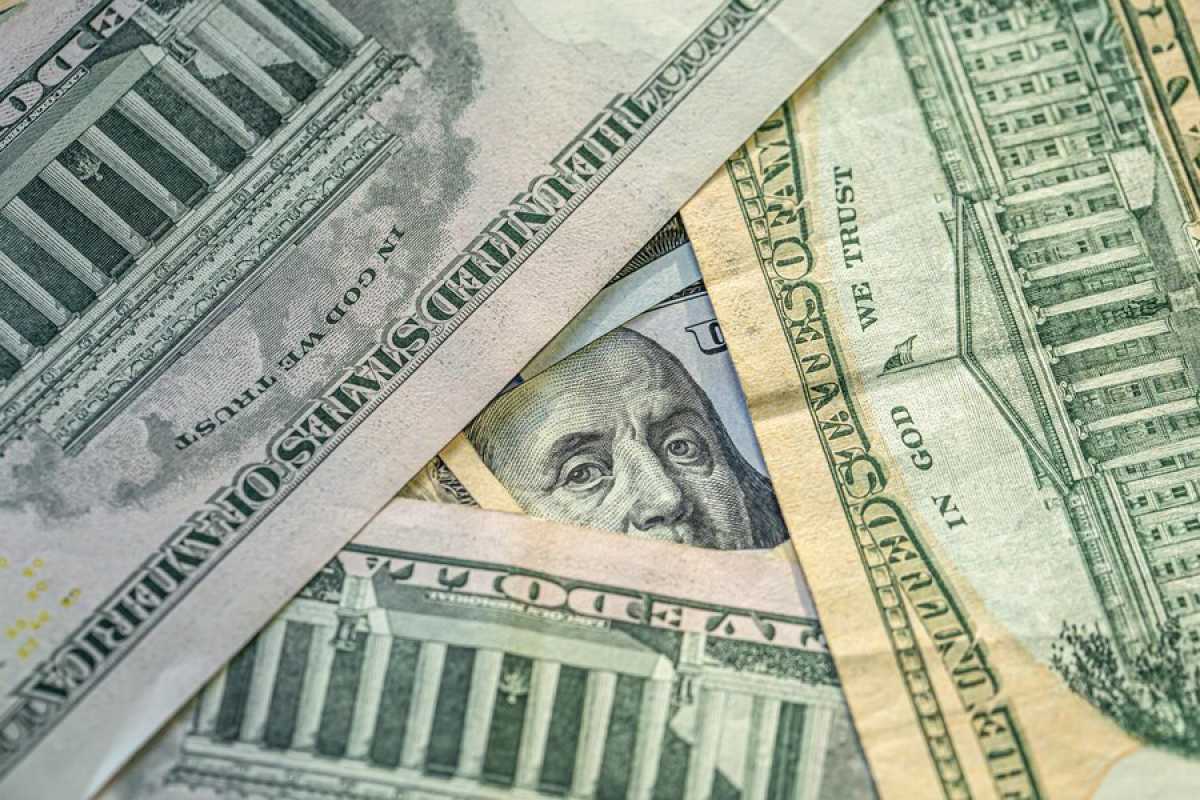 Доллар подорожал в Казахстане после выходных