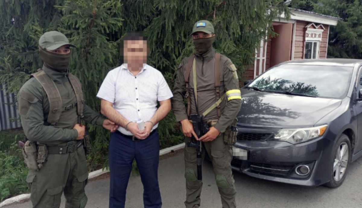 КНБ задержал сотрудника «Правительства для граждан» в Акмолинской области