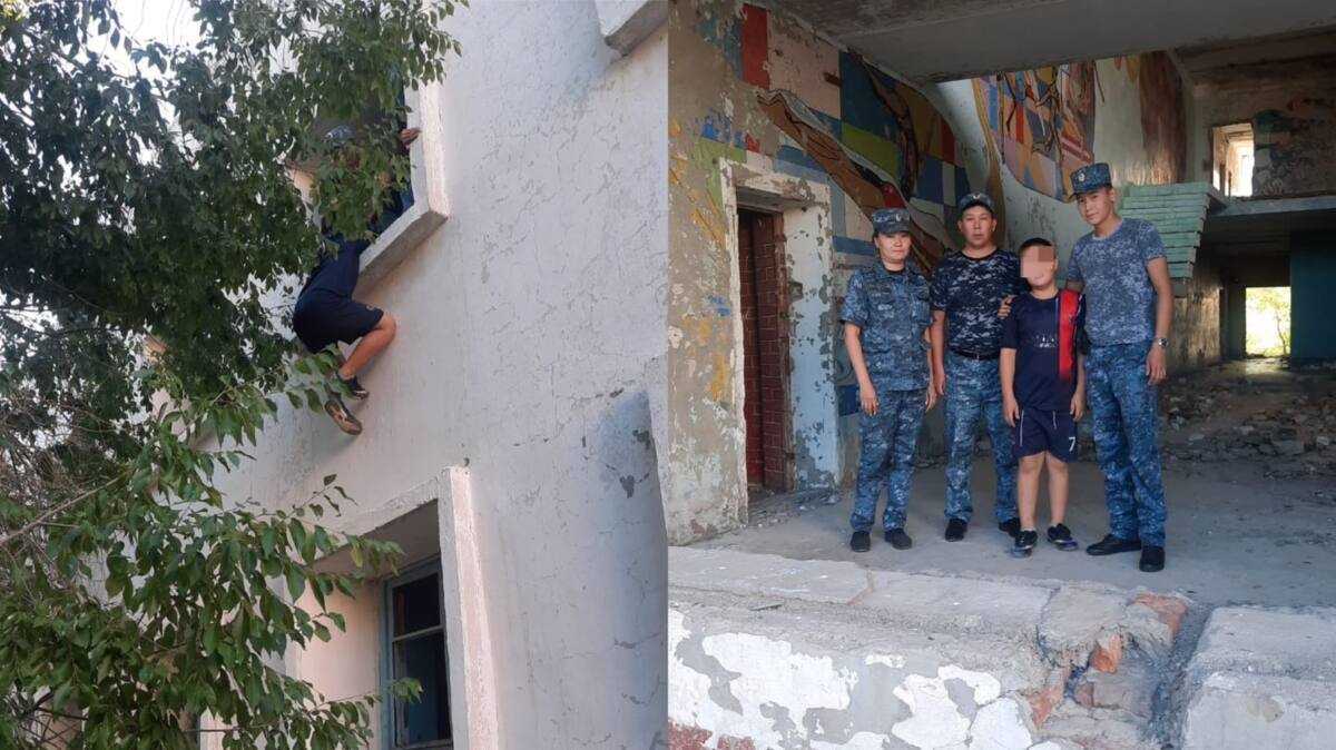 В Абайской области ребёнка спасли от падения со 2-го этажа