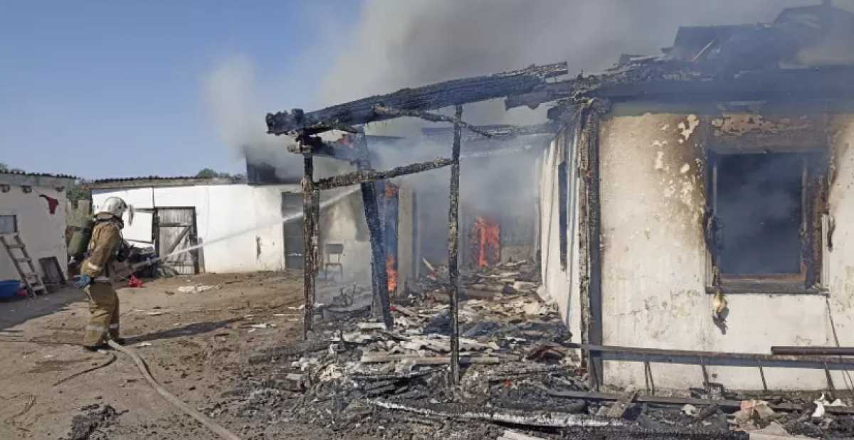 2-летняя девочка погибла при пожаре в частном доме в Павлодарской области