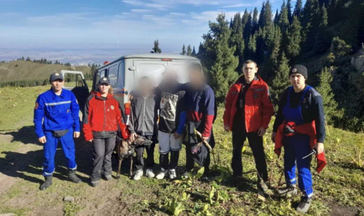 Трое подростков заблудились в горах Заилийского Алатау