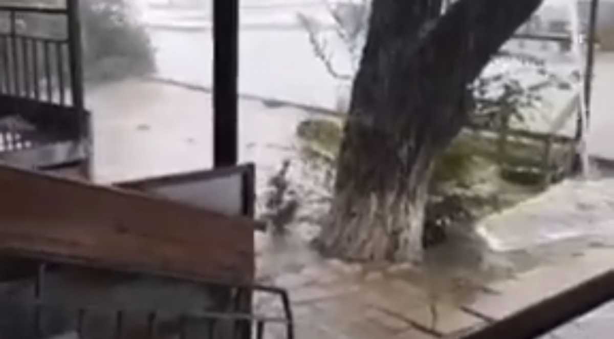 Два села подтопило из-за сильного ливня в Мангистауской области
