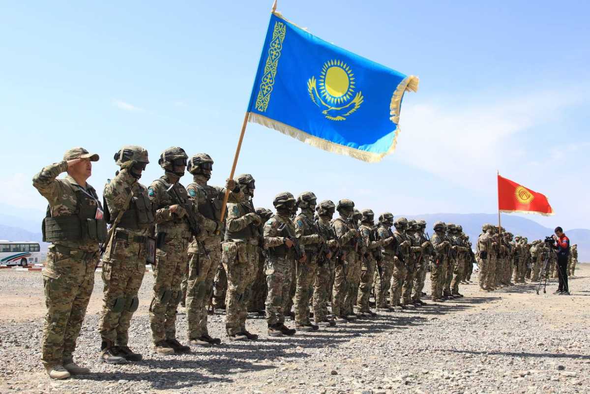 Состоялось совместное учение вооруженных сил Казахстана и Кыргызстана «Эрдик»