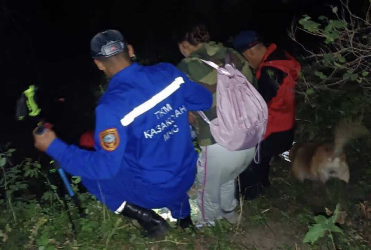 Двое туристов потерялись в ущелье в Алматинской области