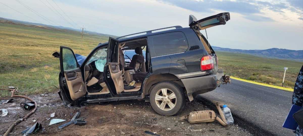 Три человека погибли в ДТП в Карагандинской области