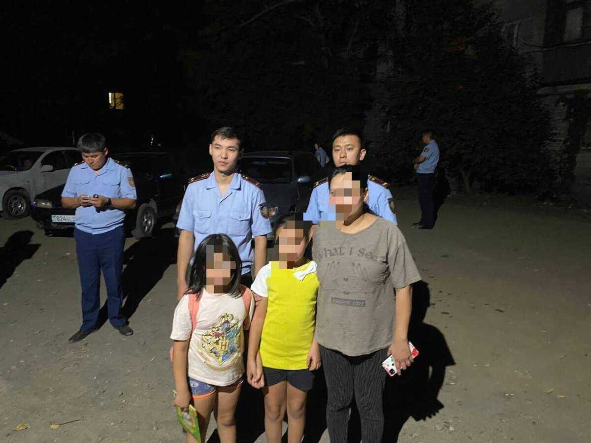 Поругались из-за телефона: двух пропавших девочек нашли в Абайской области