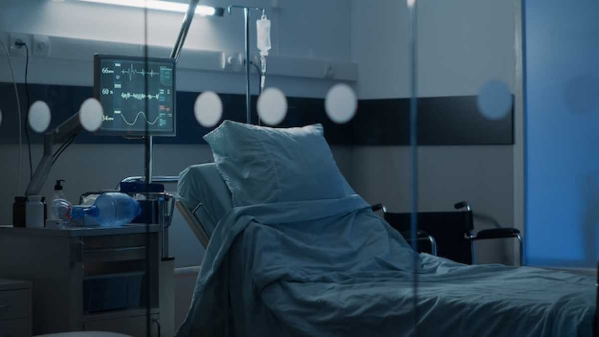 В Кызылорде скончалась пациентка, выпав с балкона больницы