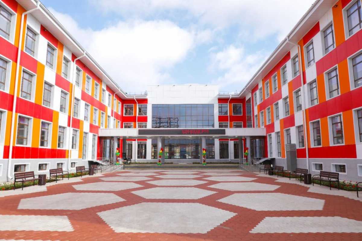 Четыре школы открыли в Астане