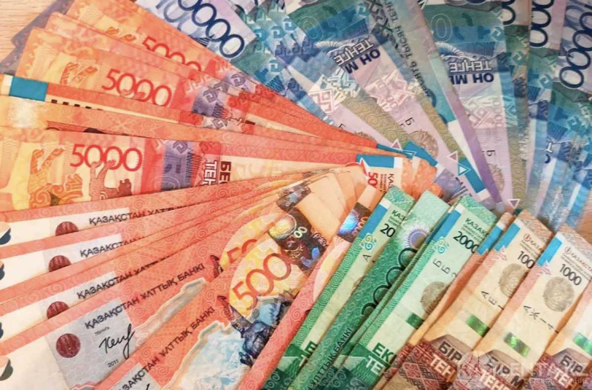 Мать похитила 24 млн тг на лечение дочери в Карагандинской области