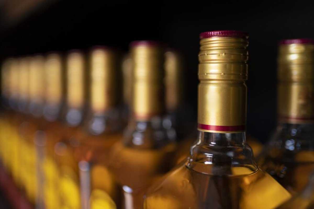 Пили, пьём и будем пить: казахстанцы увеличили расходы на алкоголь на 13%