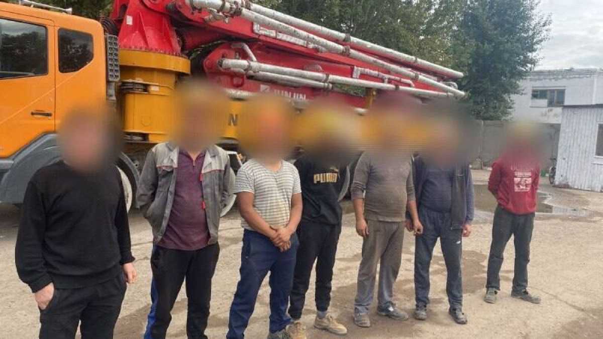 В Павлодарской области шести иностранцам на 5 лет закрыли въезд в Казахстан