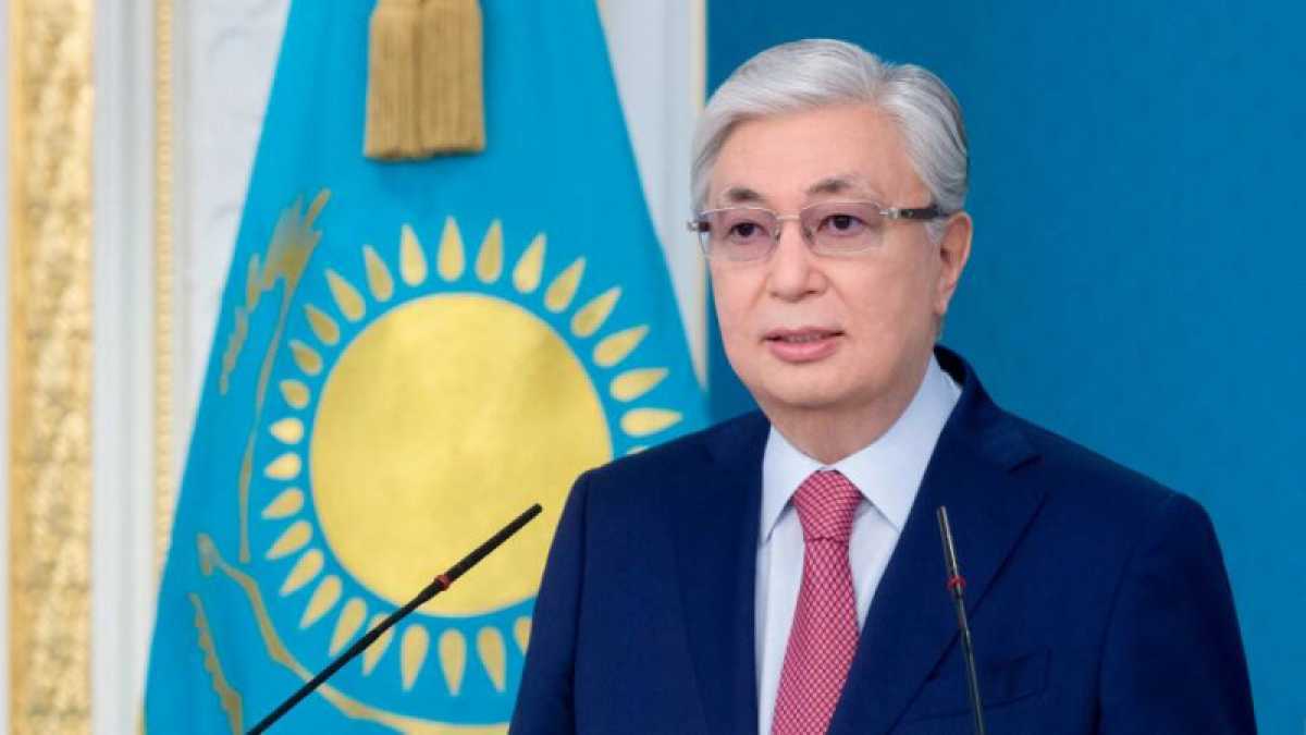 Касым-Жомарт Токаев поздравил казахстанцев с Днем труда