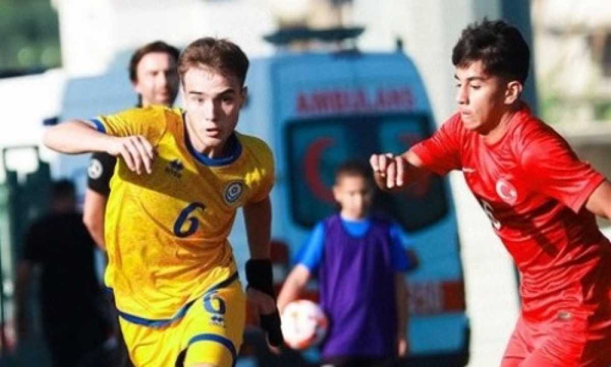 Сборная Казахстана по футболу сыграла вничью с Турцией