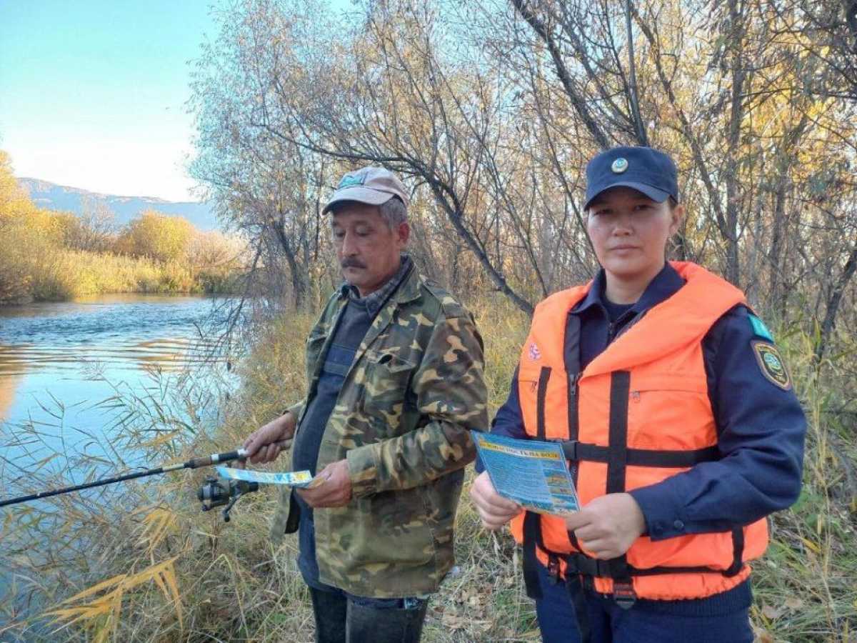 Спасатели рассказали, чем может быть опасна осенняя рыбалка