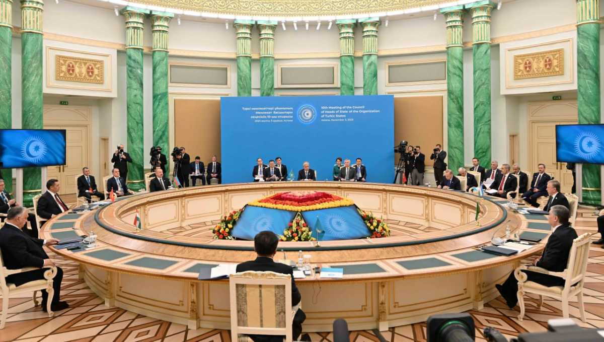 Токаев поздравил Алиева с восстановлением территориальной целостности