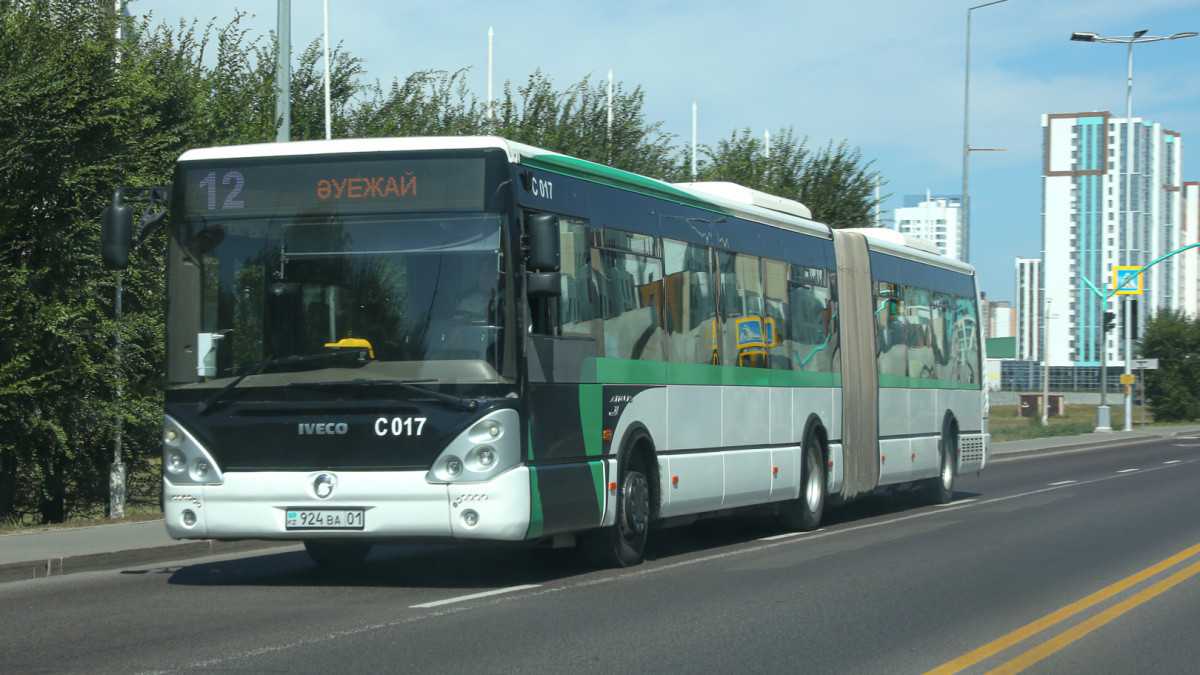 Количество автобусов увеличилось на семи маршрутах в Астане