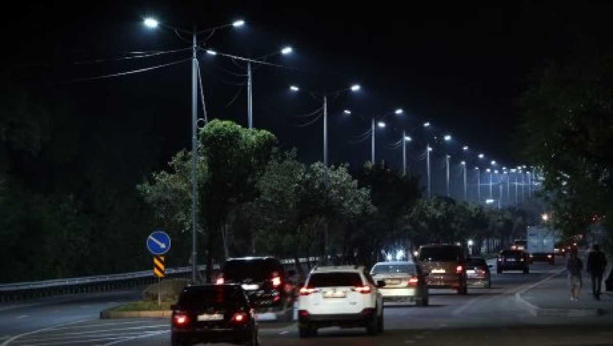 Да будет свет: 1200 новых светильников установили на центральных улицах Алматы