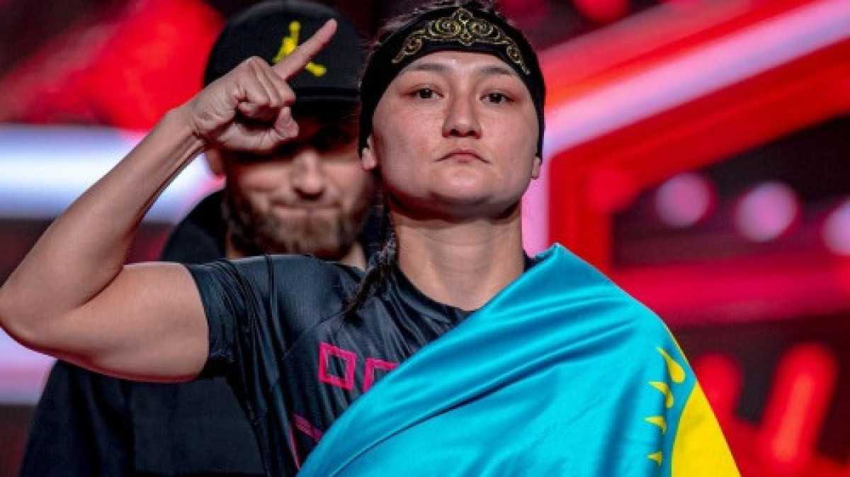 Восходящая звезда казахстанского ММА завоевала титул