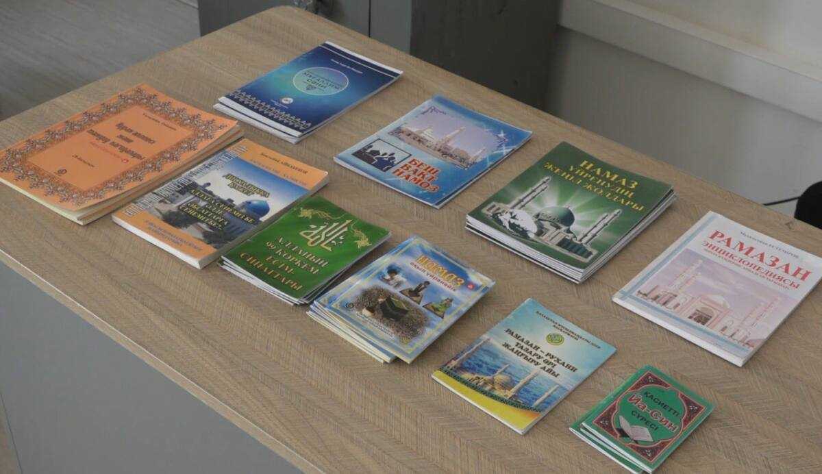 Религиозную литературу незаконно продавали на рынке в Туркестане