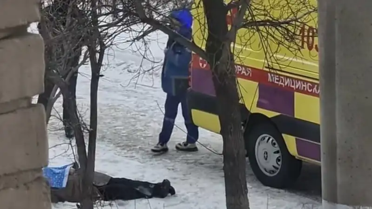 Тело пенсионерки нашли на улице в Петропавловске