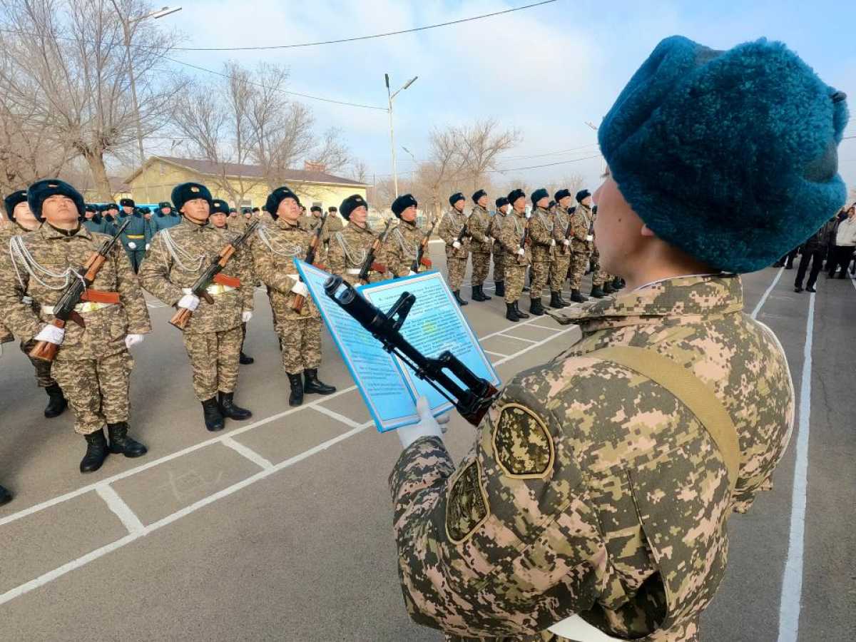 В Вооруженных силах проходят церемонии принятия Военной присяги