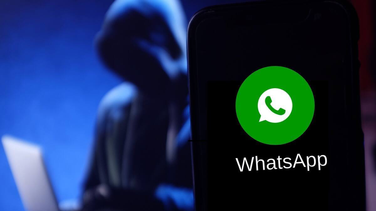 Казахстанцев предупредили о мошенничестве в WhatsApp и Telegram
