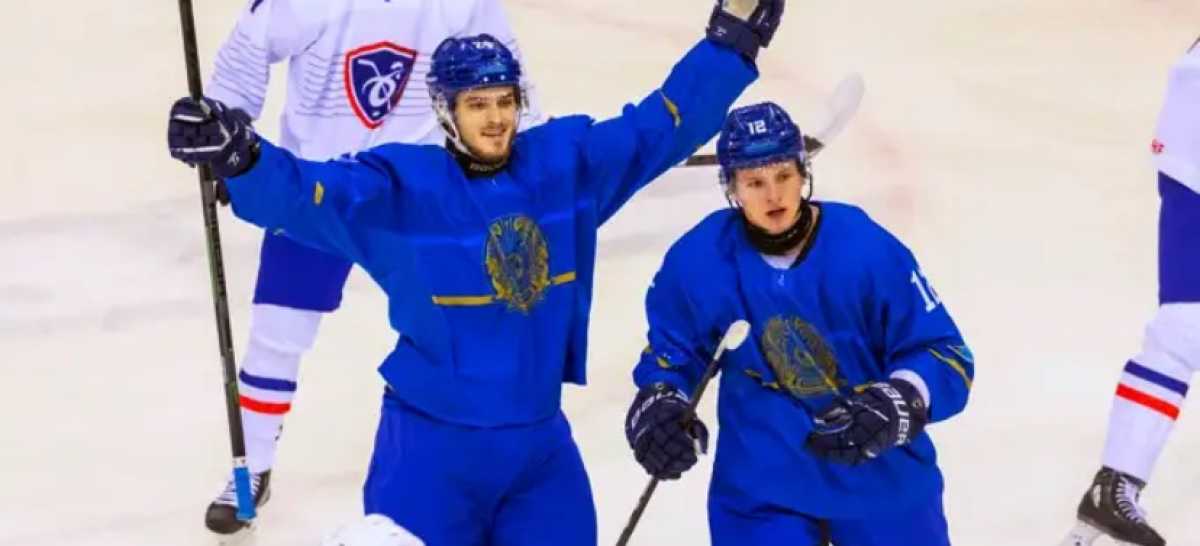 Казахстан стал единоличным лидером на молодёжном ЧМ-2024 по хоккею