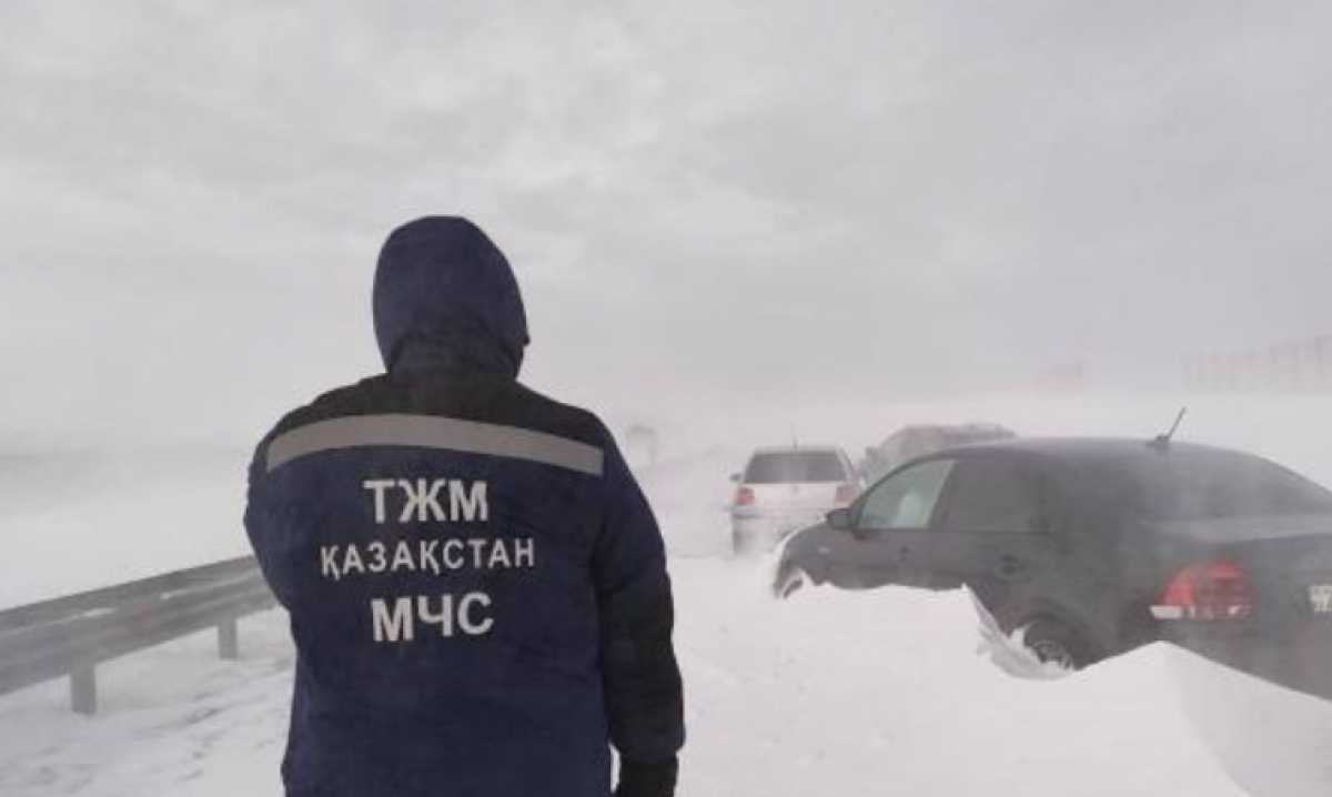 Аварийно-спасательные работы завершили на дорогах Жамбылской и Туркестанской областях