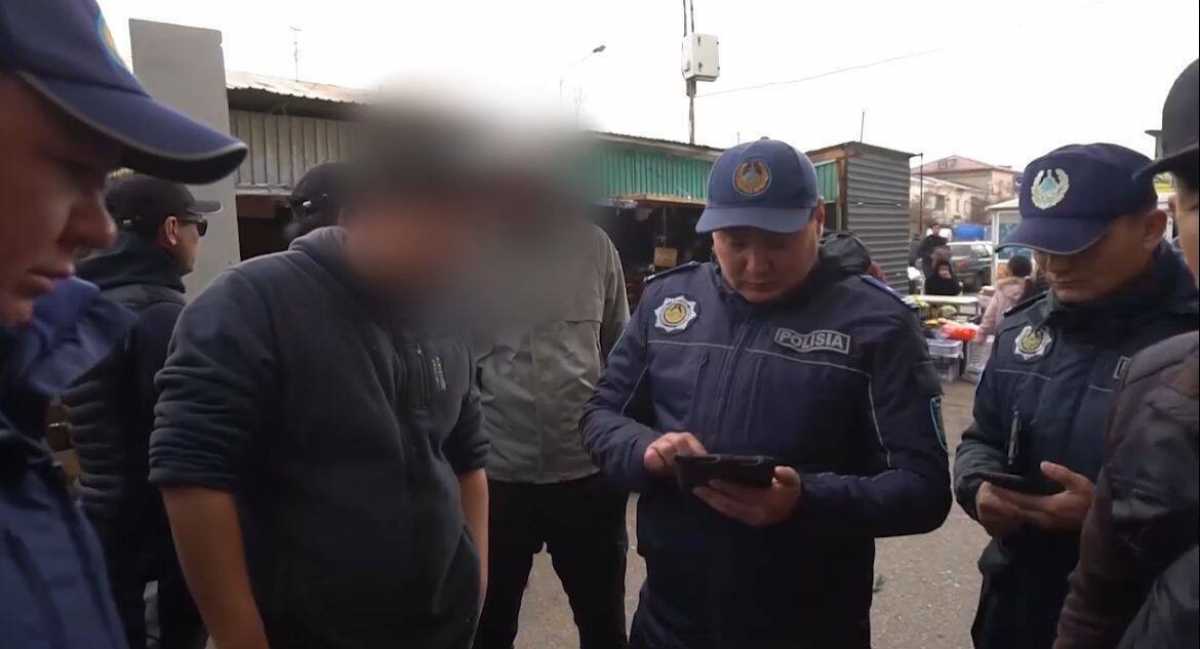 22 человек привлекли к ответственности за незаконную торговлю салютами в Шымкенте