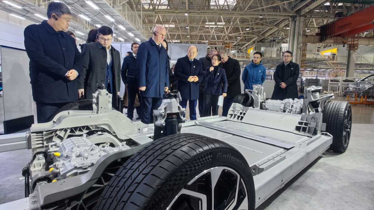 Первый заместитель премьер-министра РК посетил с рабочим визитом Китай