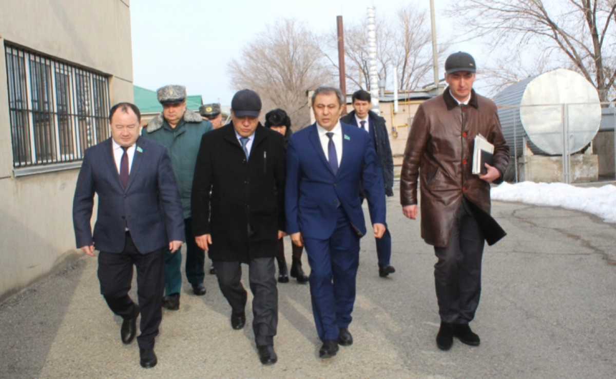 Депутаты Парламента РК изучили состояние территориальной обороны Жетысуской области