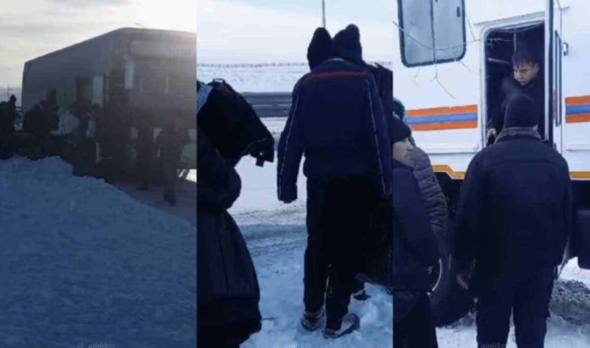 Более 40 пассажиров сломавшегося автобуса эвакуировали в Карагандинской области