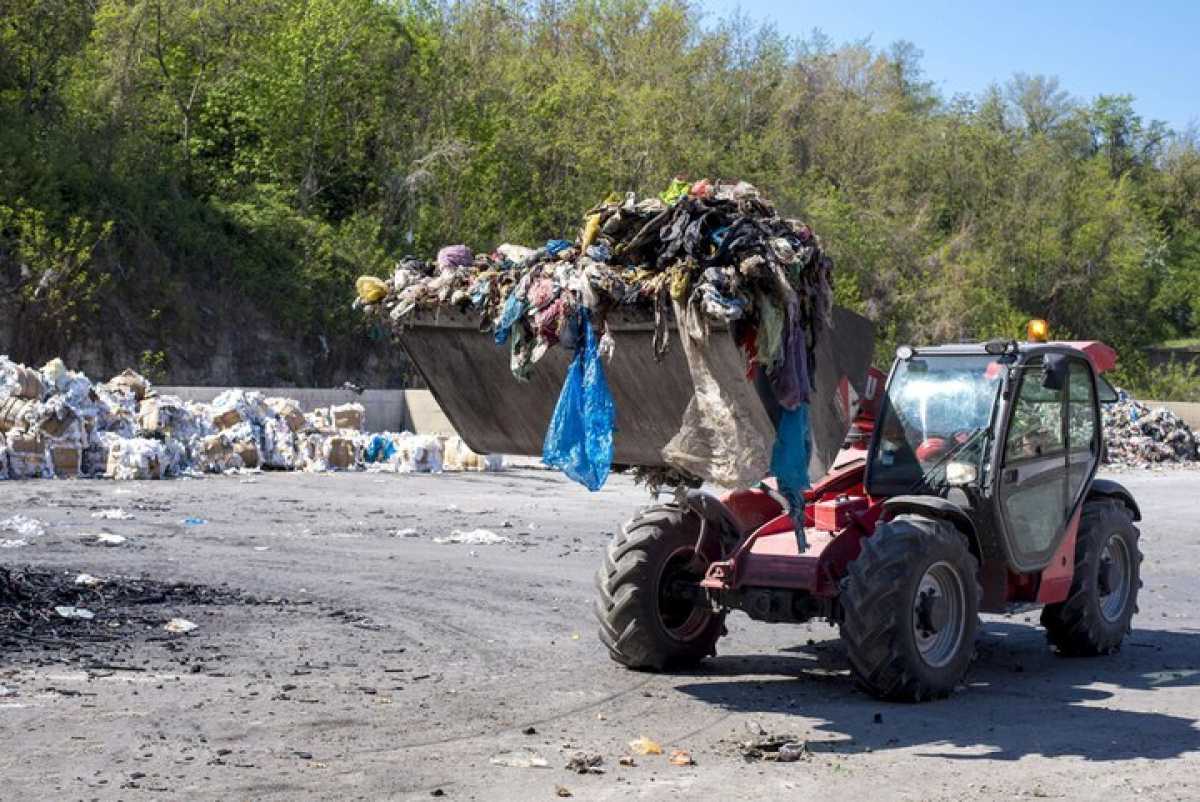 Мусорную фирму оштрафовали на 2,3 млрд тг в Жетысуской области