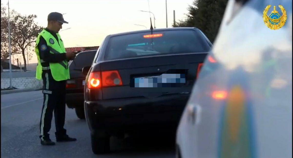 Автомобили с долгами на 95 млн тг выявили в Туркестанской области