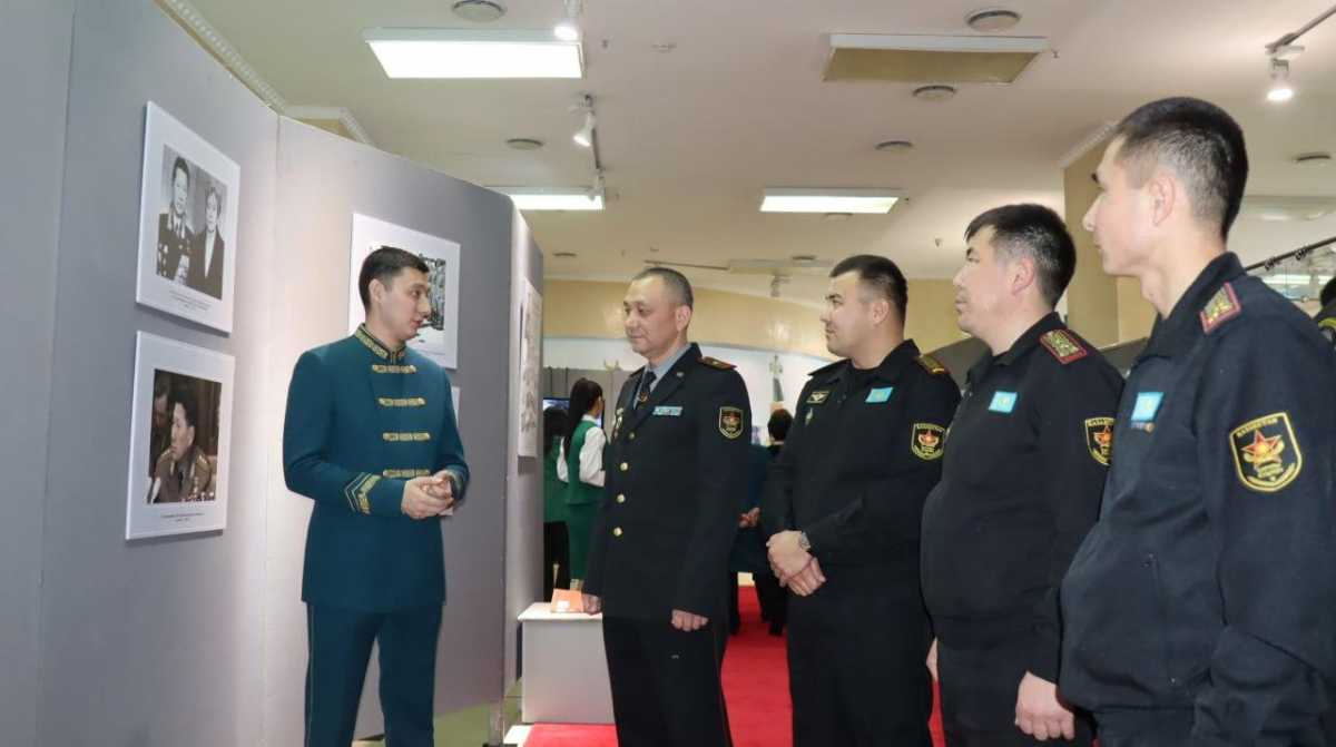 В Шымкенте работает выставка Государственного военно-исторического музея Вооруженных сил