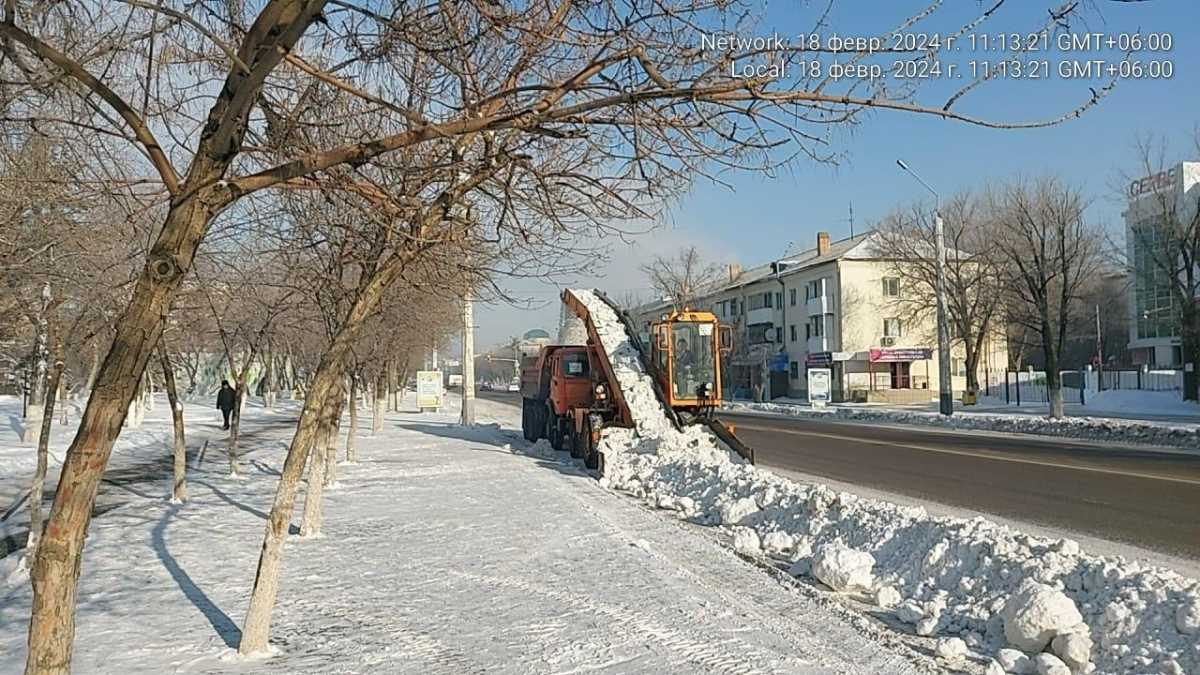 Больше 16 тыс. кубометров снега вывезли за ночь из столицы