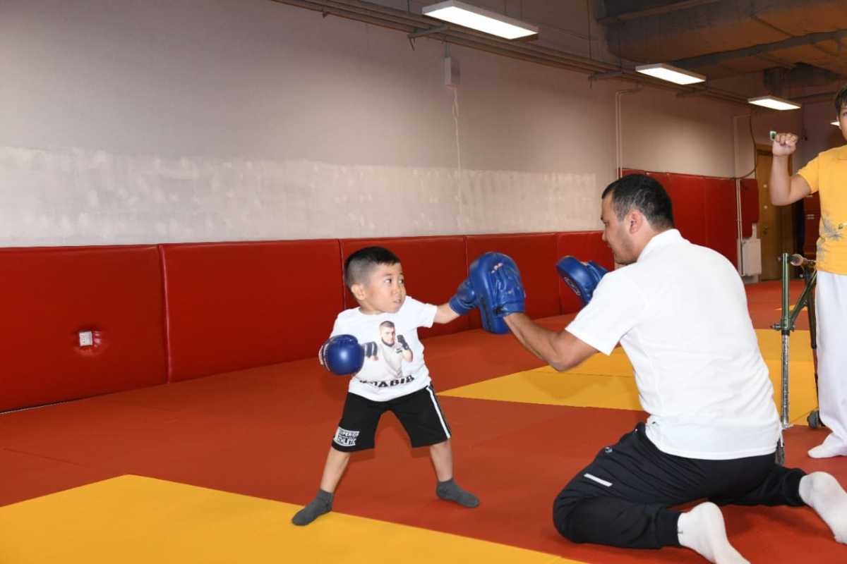 Дети с ограниченными возможностями смогут бесплатно заниматься спортом в восьми городах Казахстана