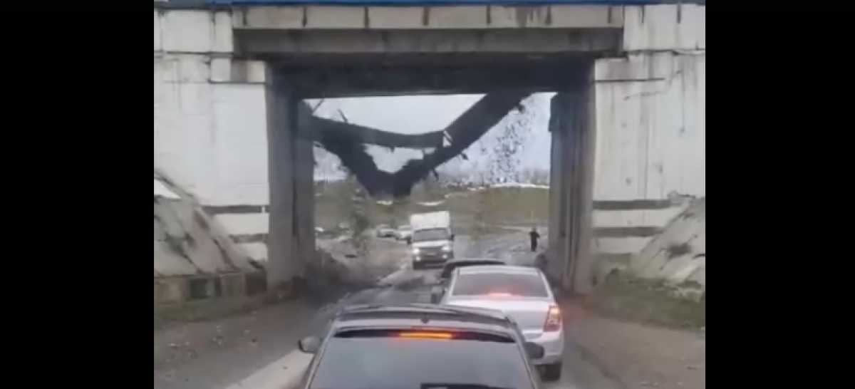 Часть железнодорожного моста обрушилась в Туркестанской области