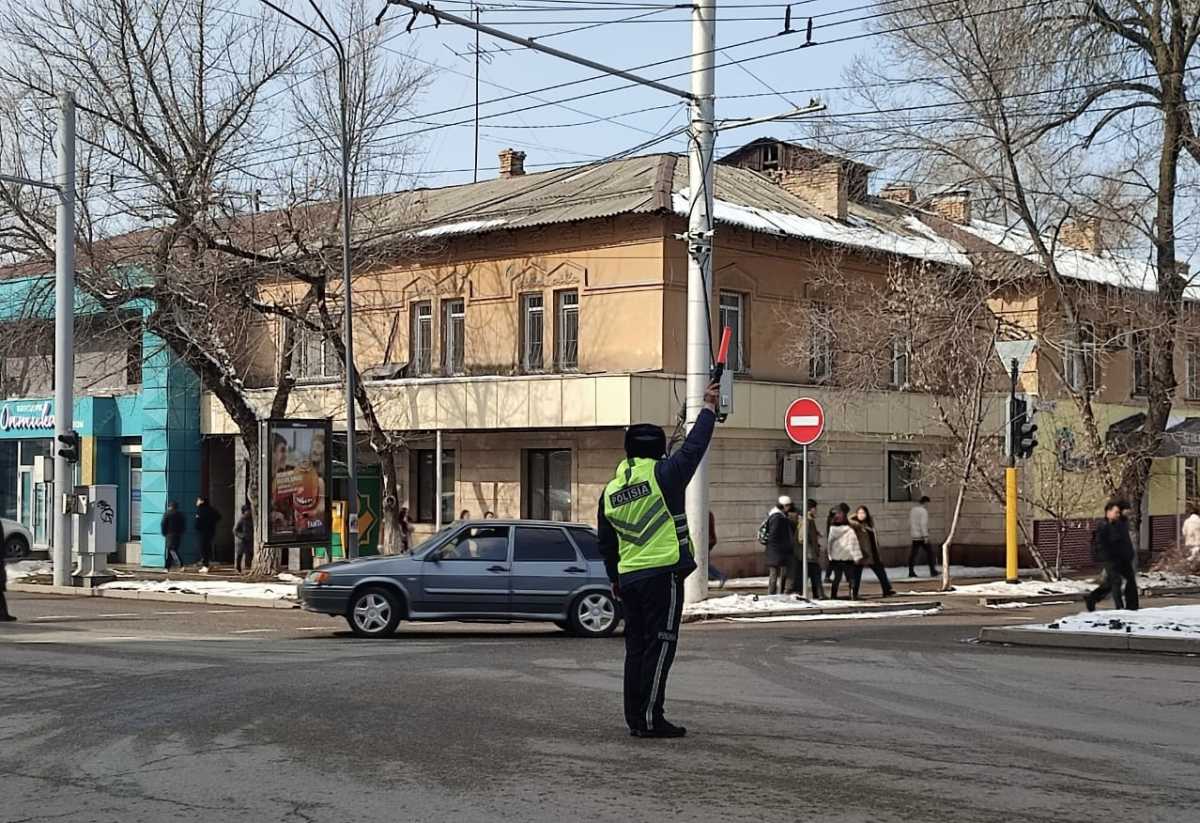 Более 120 экипажей патрульной полиции обеспечивают дорожную безопасность  в Алматы