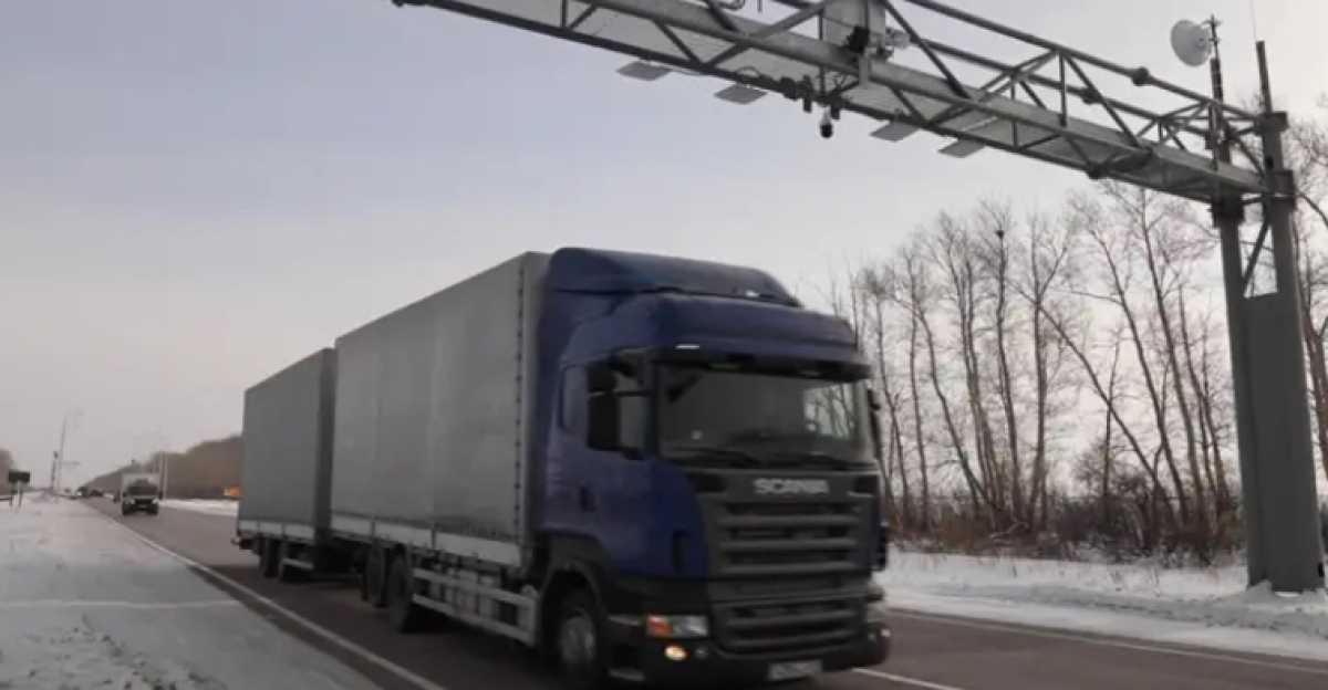 Незаконную плату взимали с перевозчиков на участке автодороги Астана-Петропавловск
