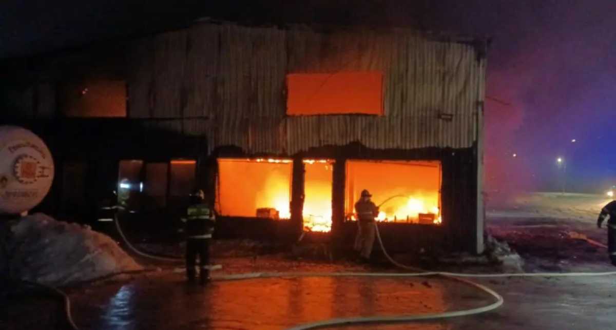 Сторож попал в больницу в результате пожара в Акмолинской области