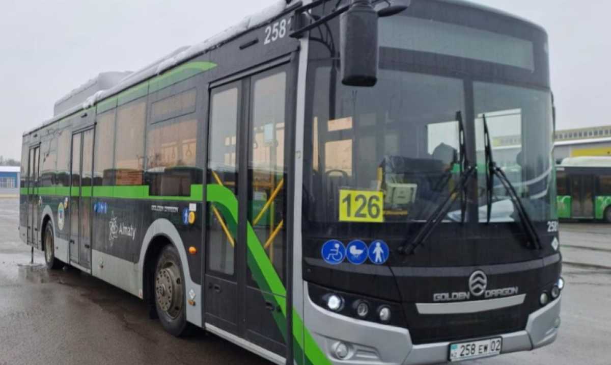 В Алматы обновили автобусы и сократили интервал на 126 маршруте