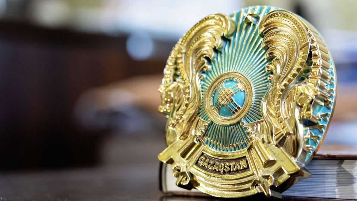 В Казахстане пройдут общественные дискуссии по смене герба