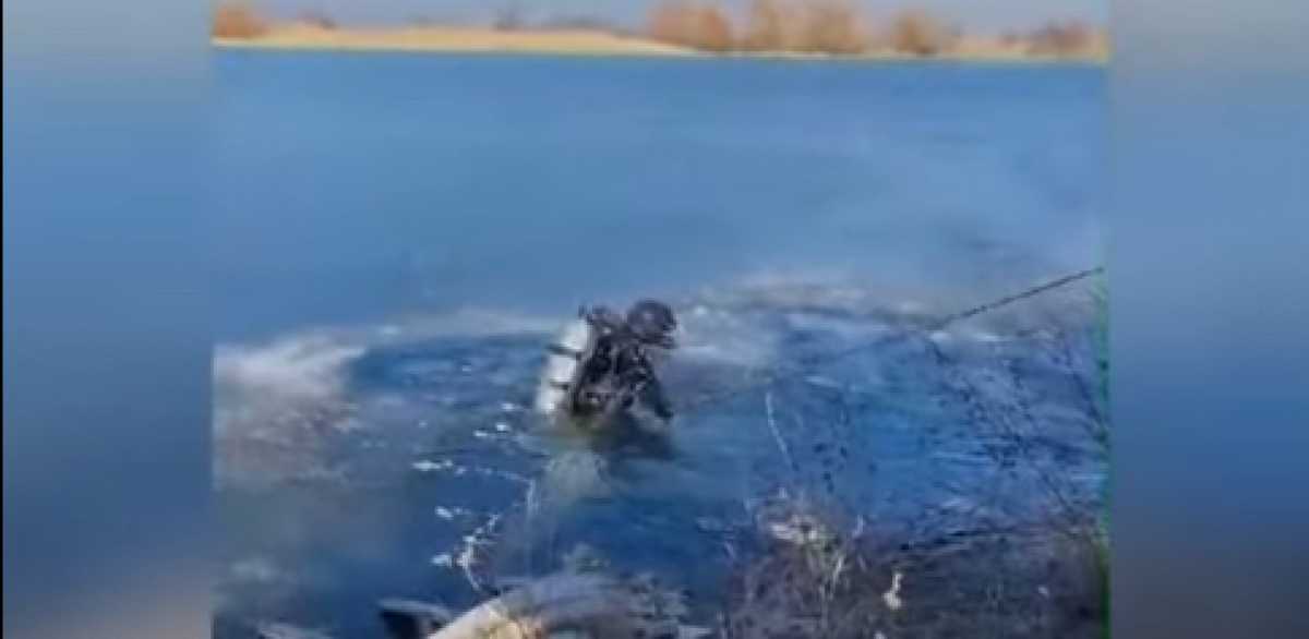 В Алматинской области для поиска пропавшей 10 дней назад девочки спустят воду из озера