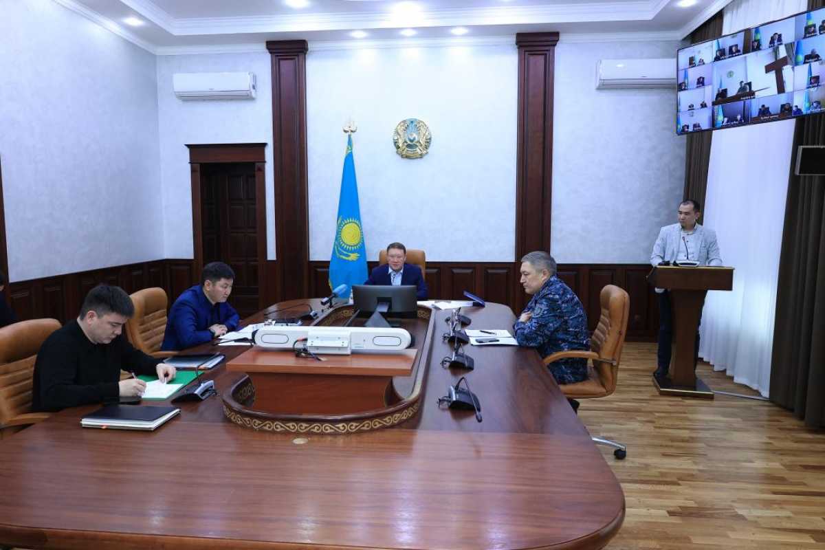 Аким Костанайской области провёл заседание оперативного штаба