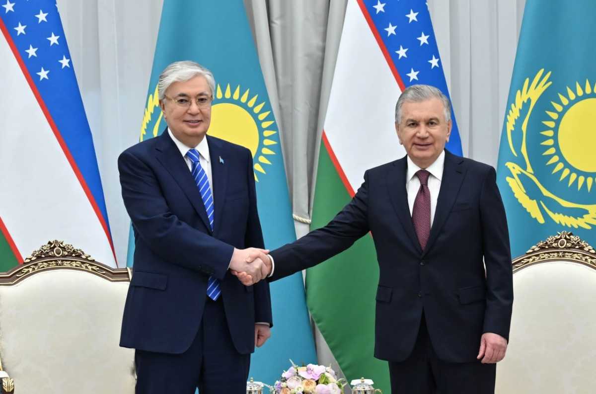 Токаев провёл неформальную встречу с президентом Узбекистана