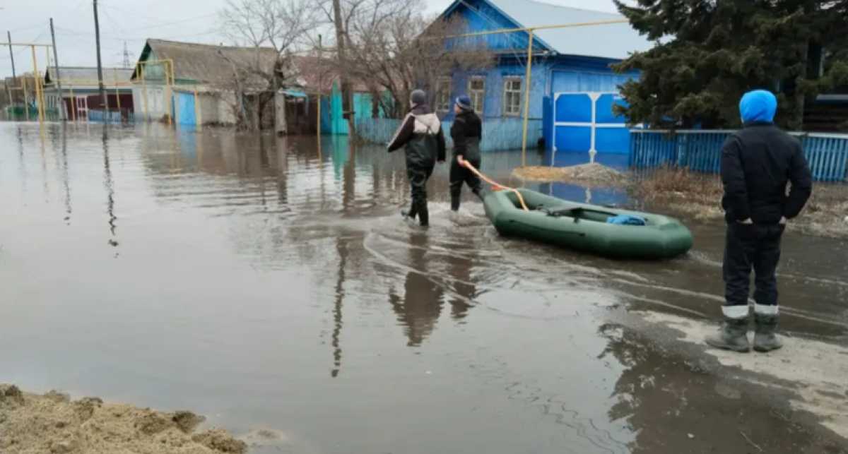 Костанайцев оштрафовали за неповиновение при ЧС