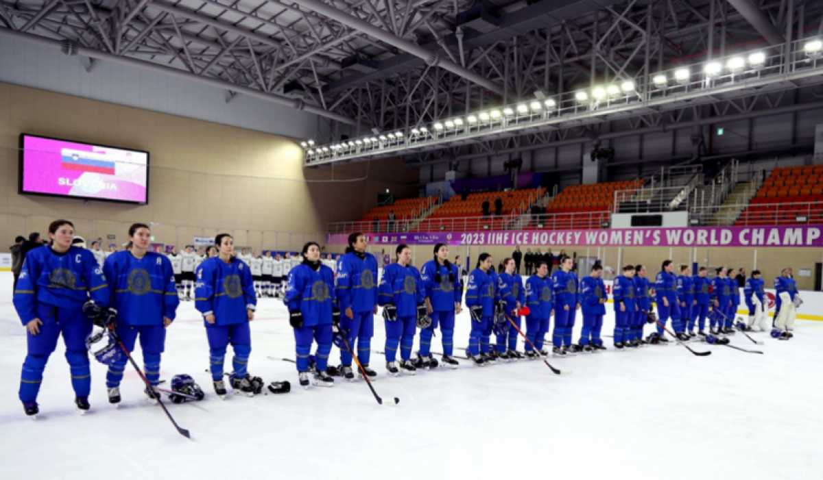 Казахстанские хоккеистки одержали победу на старте ЧМ